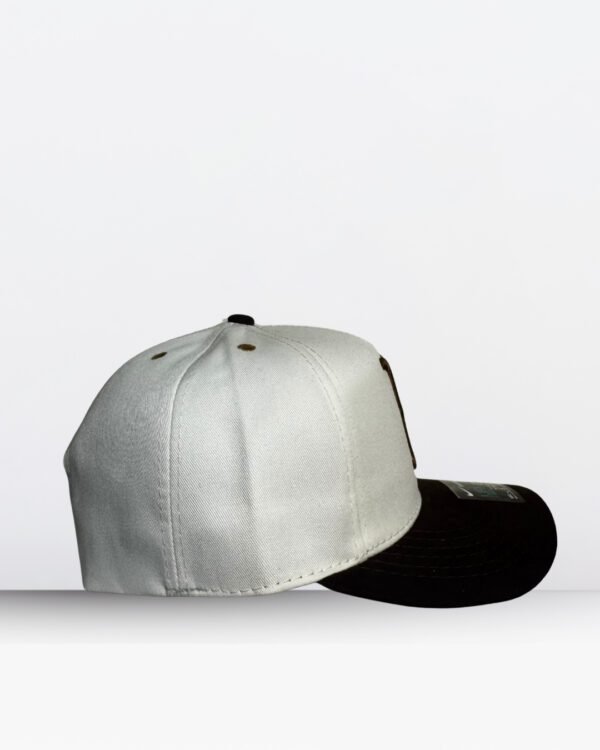 Gorra Beisbolera Boston Blanco-Café - Imagen 3